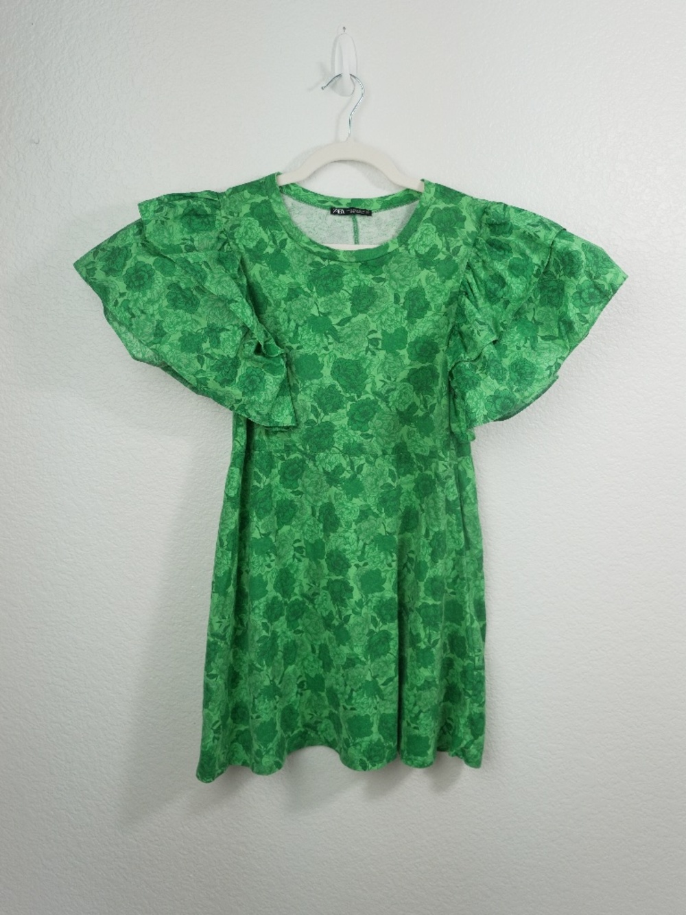 Zara Green Floral Mini Dress with double-ruffled flutter sleeves Size small